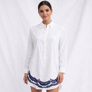Peck & Peck White Linen Tunic Blouse With Navy Embroidery Button Front Long Slee
